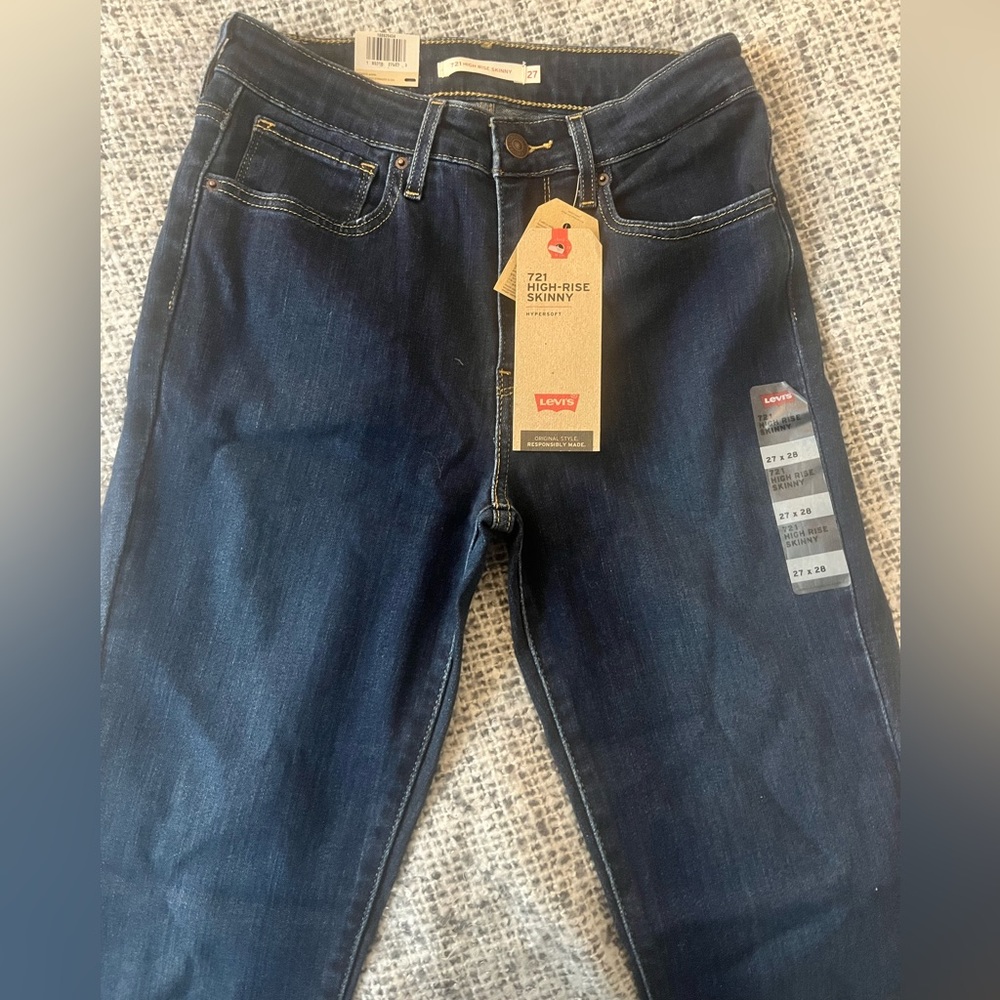 Levi’s 721 High-Rise Skinny